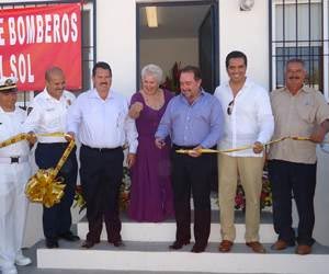 Inaugura alcalde, la subestación de bomberos