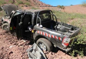 Un Bombero de Cafayate muere al caer una unidad de un barranco