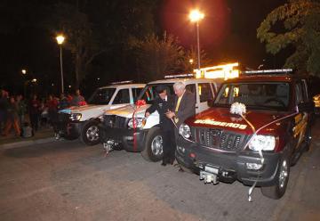 Bomberos de Nogales reciben 3 camionetas