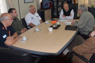 Bomberos Voluntarios de C. Rivadavia recibió un aporte económico de parte del municipio