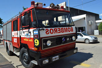 Los Bomberos de Tartagal presento una nueva autobomba