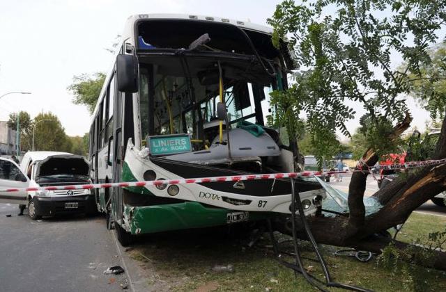 Chocó un colectivo en Villa Soldati: 50 heridos