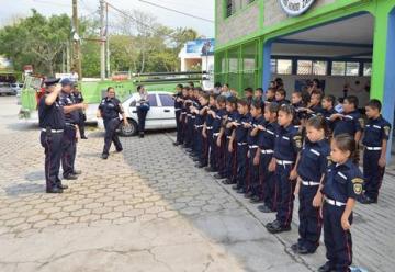 Brigada de bomberos infantiles