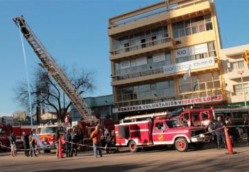 Denuncian que La Cámpora quiere desalojar cuartel de Bomberos de Tecnópolis