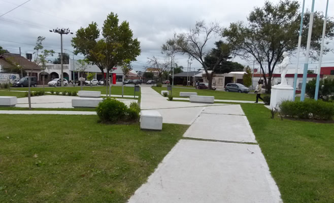 Plazoleta lleva el nombre “Bomberos Voluntarios”