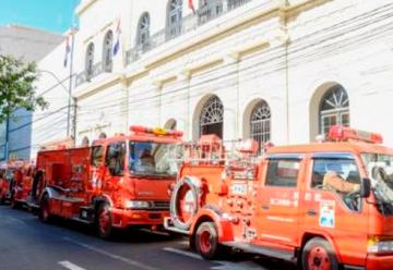 Japón dona vehículos a Bomberos Voluntarios