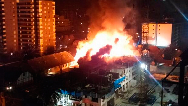 Voraz incendio afectó una bodega