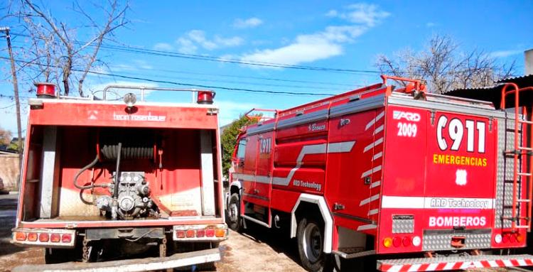 Bomberos necesitan 200 mil pesos para arreglar una autobomba