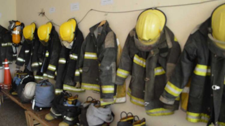 Magros recursos estatales para bomberos voluntarios