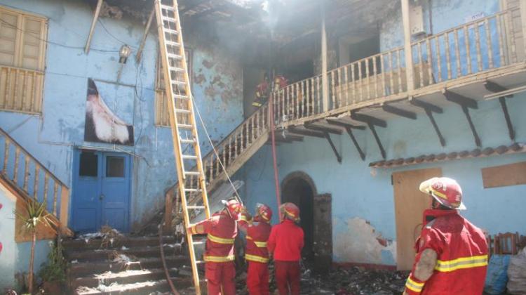 Continúa situación crítica para bomberos