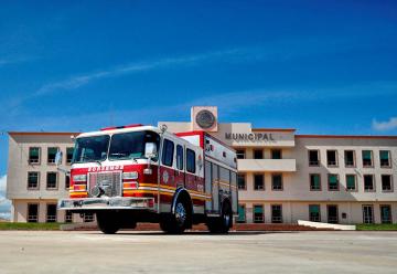 Bomberos de Tulancingo cuentan con nueva unidad especializada para atención de emergencias