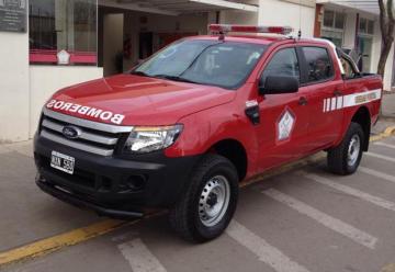 Bomberos Voluntarios de Justiniano Posse recibe unidad de ataque rápido