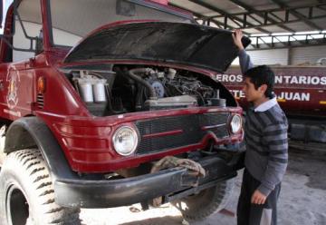 Bomberos voluntarios, en crisis por falta de vehículos