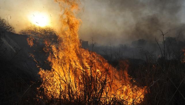 Apresan a bombero voluntario acusado de ser piromaníaco