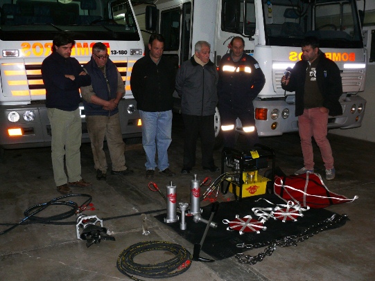 Bomberos Voluntarios de General Alvear presentó nuevo equipamiento
