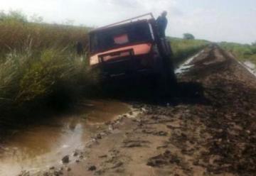 Por el mal estado de caminos, los bomberos no pudieron salvar una vivienda