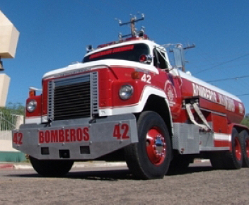 Bomberos Voluntarios de San Luis recibió tres unidades cisternas (pipas)