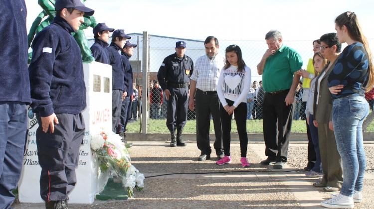 Emotivo homenaje a bomberos que murieron en el incendio de Prodinco