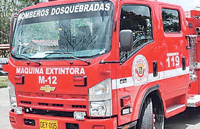 Bomberos estrena máquina extintora