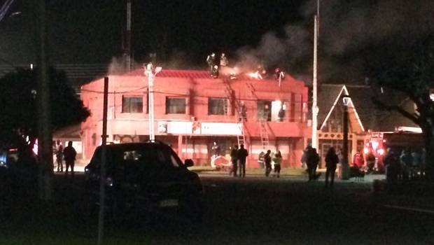 Incendio afecta a cuartel de Bomberos de Puerto Aysén