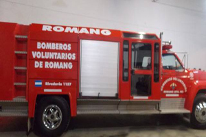 Bomberos Voluntarios de Romang presentaron nueva unidad