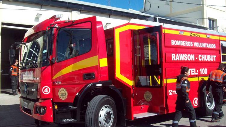 Nueva autobomba incorporó el cuerpo de Bomberos de Rawson