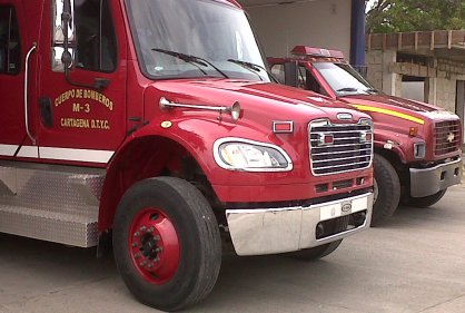 Asaltan a bomberos de Cartagena cuando iban a atender incendio