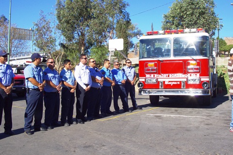 Grupo 21 entregó unidad a Cuerpo de Bomberos