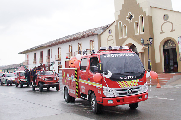 Con recursos propios, bomberos de Salento adquieren máquina de incendio