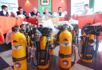La Federación de Bomberos Voluntarios del Chaco presentó la adquisición de equipamientos