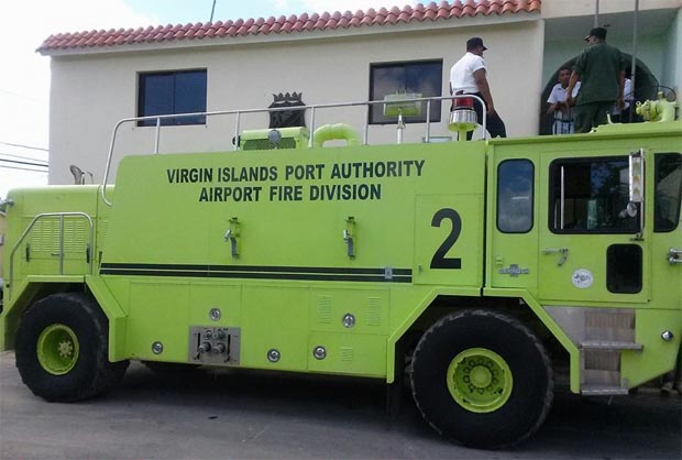 Ayuntamiento de Villa Hermosa presenta unidad de su cuerpo de Bomberos
