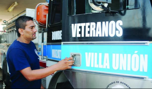 Operan con «limosnas» Bomberos Veteranos Villa Unión