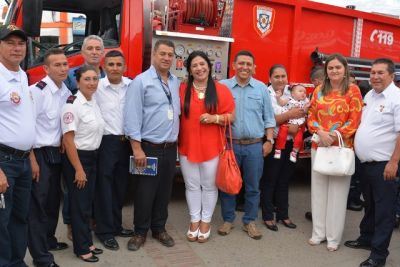 Bomberos de La Plata estrenan máquina