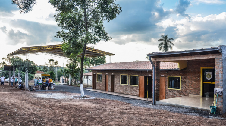 Inauguración del cuartel Primera Compañía de Caazapá