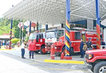 Amotinado personal de los Bomberos por pago chucuto de aguinaldos