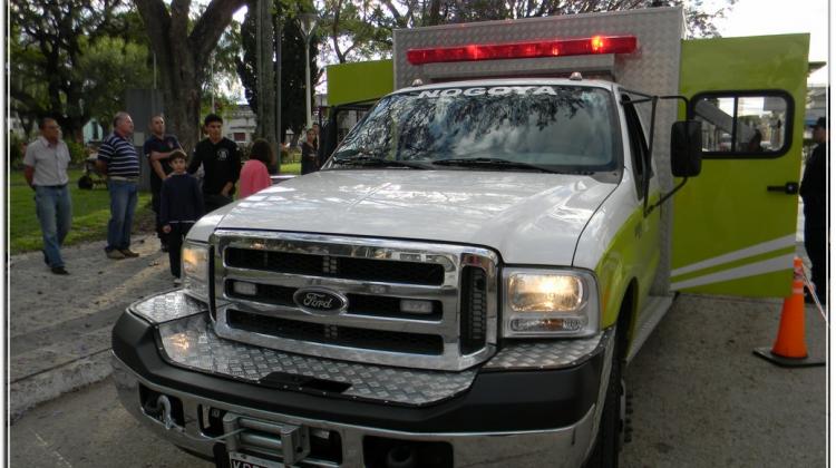 Bomberos de Nogoya presentó la nueva unidad de rescate