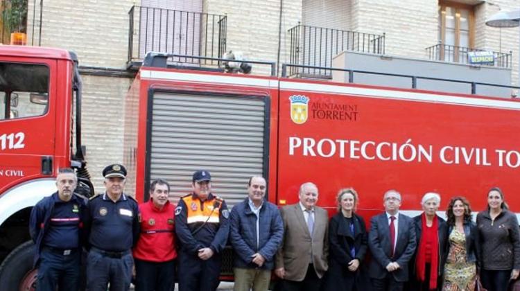 El Consorcio de Bomberos de Valencia dona una autobomba al Ayuntamiento de Torrent