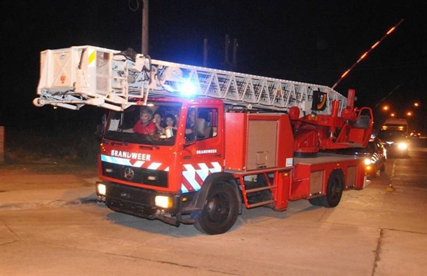Bomberos Voluntarios de Pehuajo recibieron nueva escalera mecanica