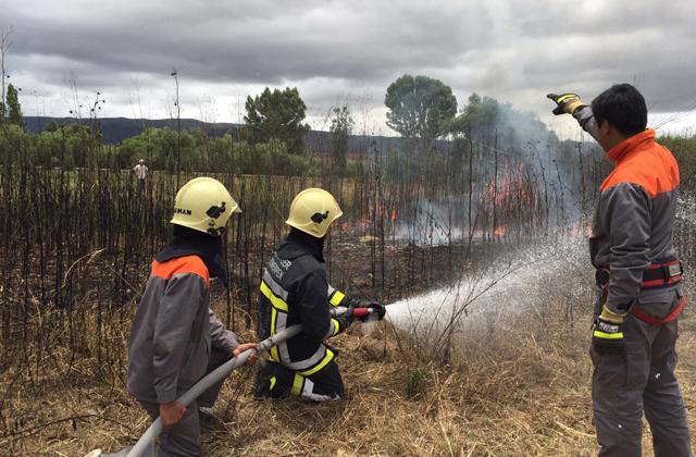 Bomberos voluntarios Caballeros de Fuego reciben personería jurídica