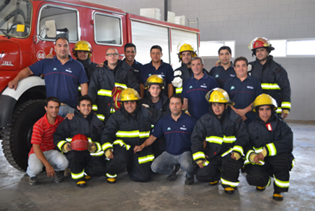 Monsanto donó a Bomberos Voluntarios de Rojas 40 equipos estructurales