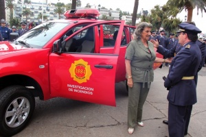 Bomberos de Viña recibió una camioneta para investigación de incendios