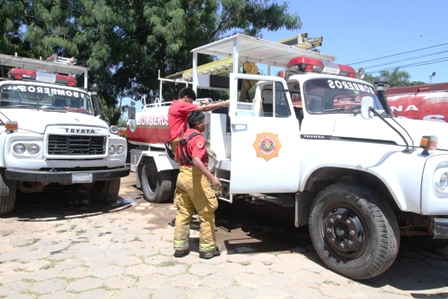 Bomberos arrastra carencia de más carros especializados