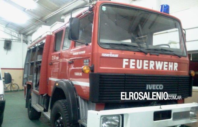 Bomberos de Punta cerró el año con nueva autobomba