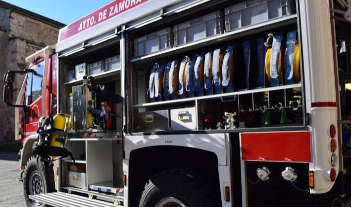 Los bomberos de Zamora estrenan camión autobomba