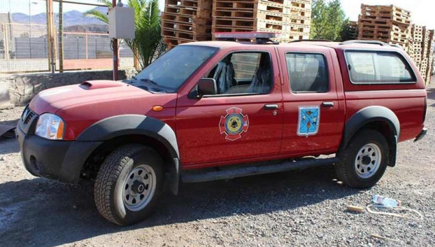 Entregan dos camionetas a Bomberos de Diego de Almagro.