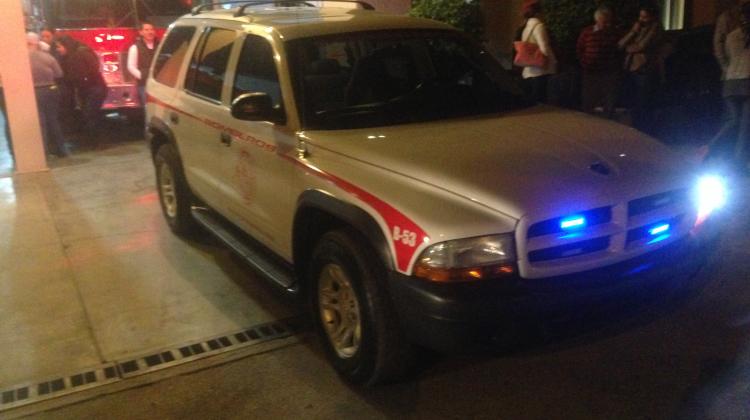 Entrega el alcalde dos unidades al cuerpo de bomberos