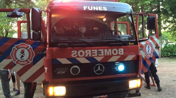 Bomberos Voluntarios de Funes adquirió una nueva autobomba