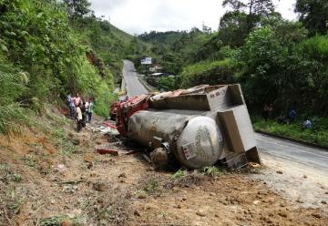 Un bombero pierde la vida mientras acudía a una emergencia