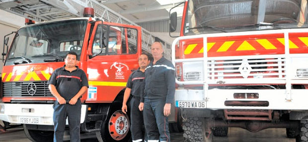 Bomberos mendocinos son capacitados por un equipo de Francia