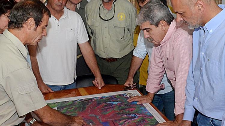 Echaron al jefe nacional de los bomberos por «inoperante»